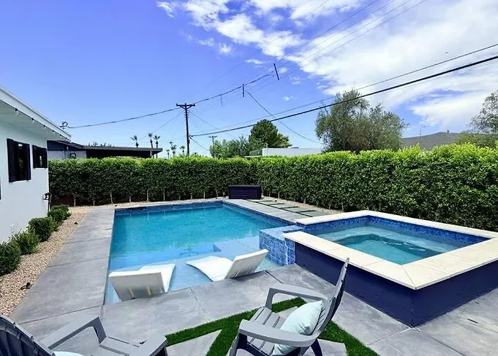 Ferienhaus Oasis Heated Pool, & Putting